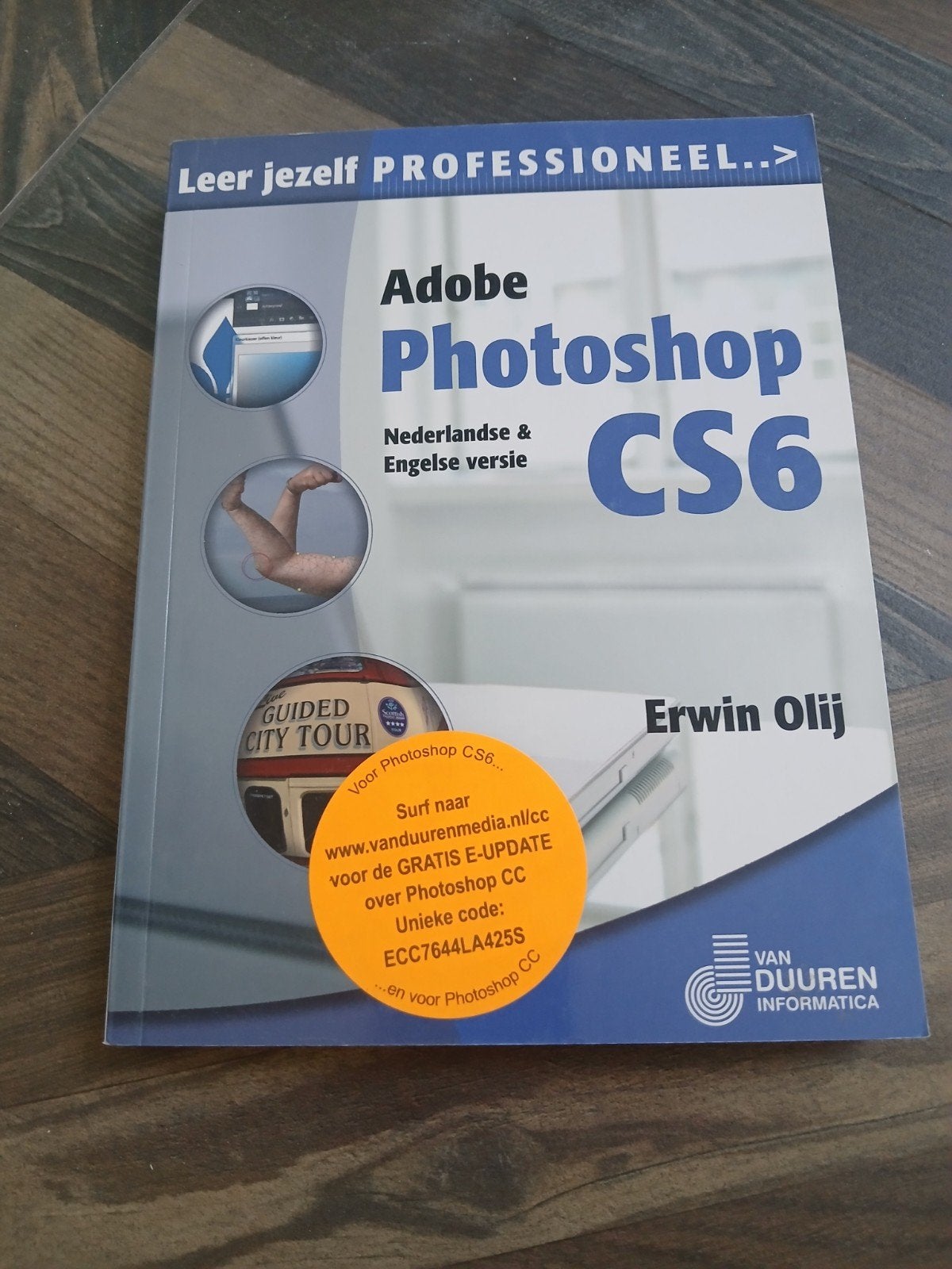 Adobe Photoshop CS6 Boek - Leer Jezelf Professioneel, Boeken, Informatica en Computer, Zo goed als nieuw, Software, Ophalen of Verzenden