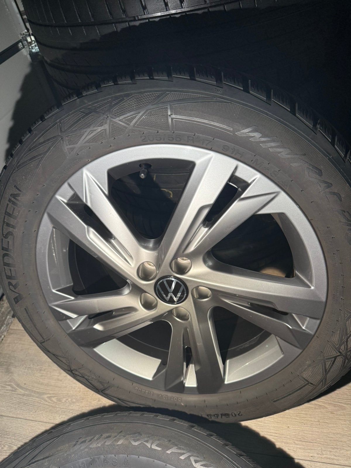 Vw Valencia/T cross/taigo/5x100/Winter/origineel, ----, Banden en Velgen, 17 inch, Personenwagen