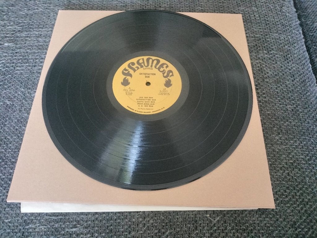 Reggae lp Ossie hibbert  satisfaction in dub, Gebruikt, Overige formaten, Ophalen of Verzenden, Overige genres