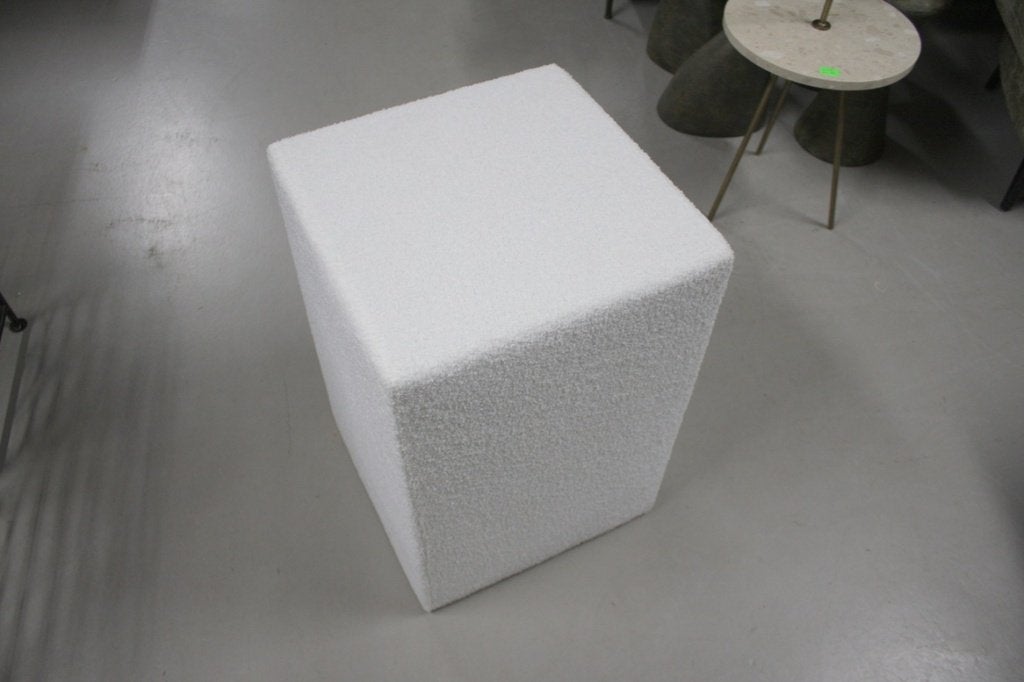 2 x vierkante poef hocker nachtkastje stof teddy Boucle, Ophalen, Minder dan 50 cm, Vierkant, Nieuw