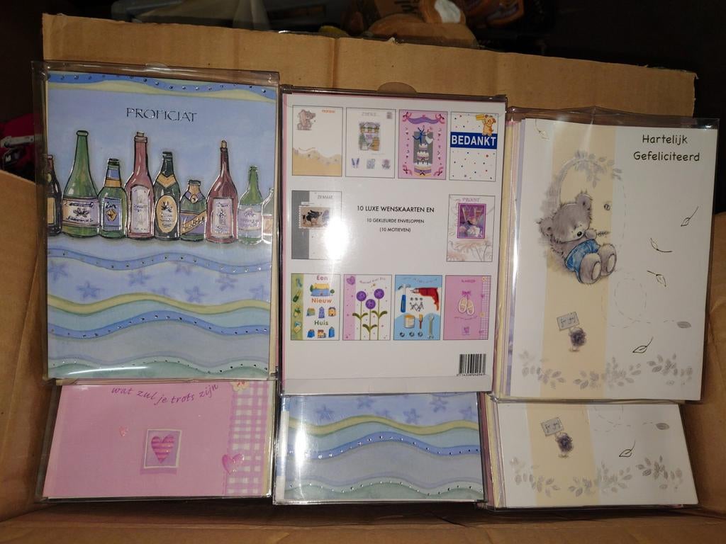 Partij met 48 boxen met 10 luxe wenskaarten met envelop, Diversen, Rommelmarktspullen, ., Nieuw, Ophalen of Verzenden, .