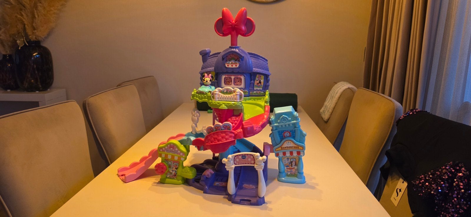 Minnie Mouse Speelhuis met Auto toet toet vtech, Ophalen, Zo goed als nieuw, Meisje