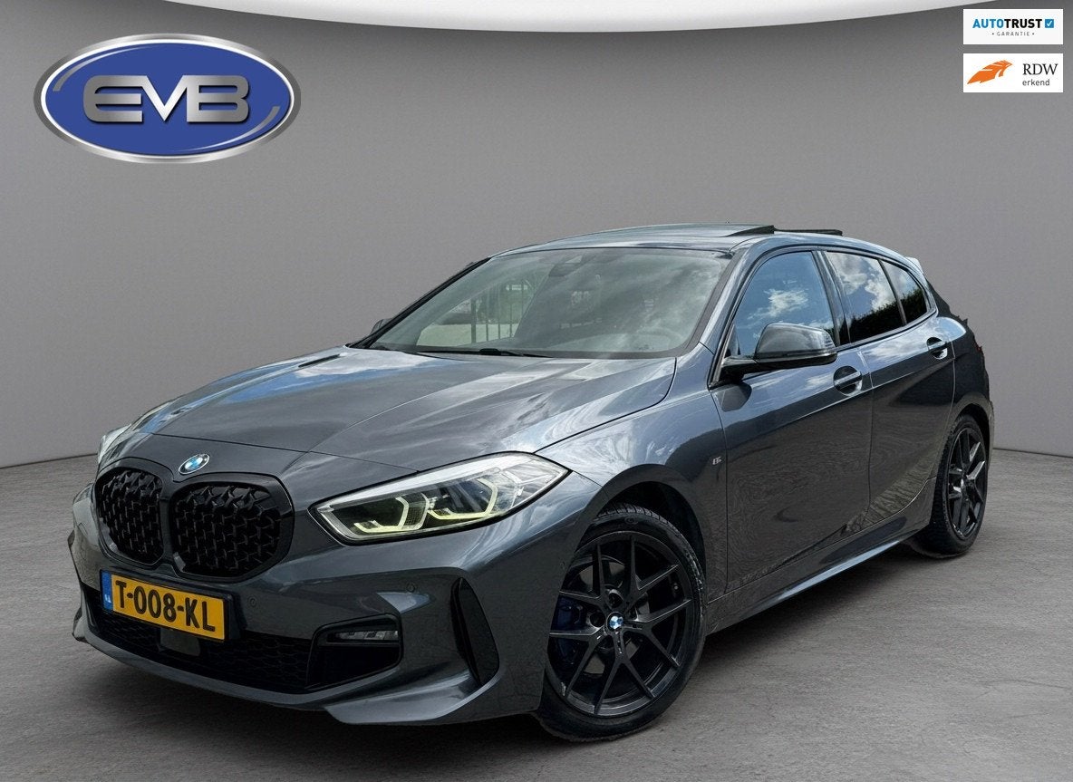 BMW 1-serie 118i M-sport pakket, panoramadak, achteruitrijca, Auto's, BMW, Gebruikt, Automatische klimaatregeling, Leder, Bedrijf