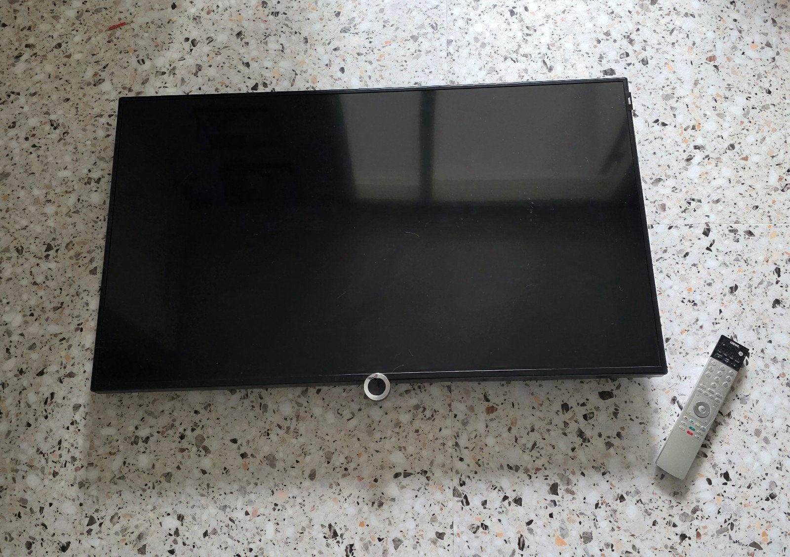 Loewe One 40 Full HD Led TV werkend, Ophalen, Gebruikt