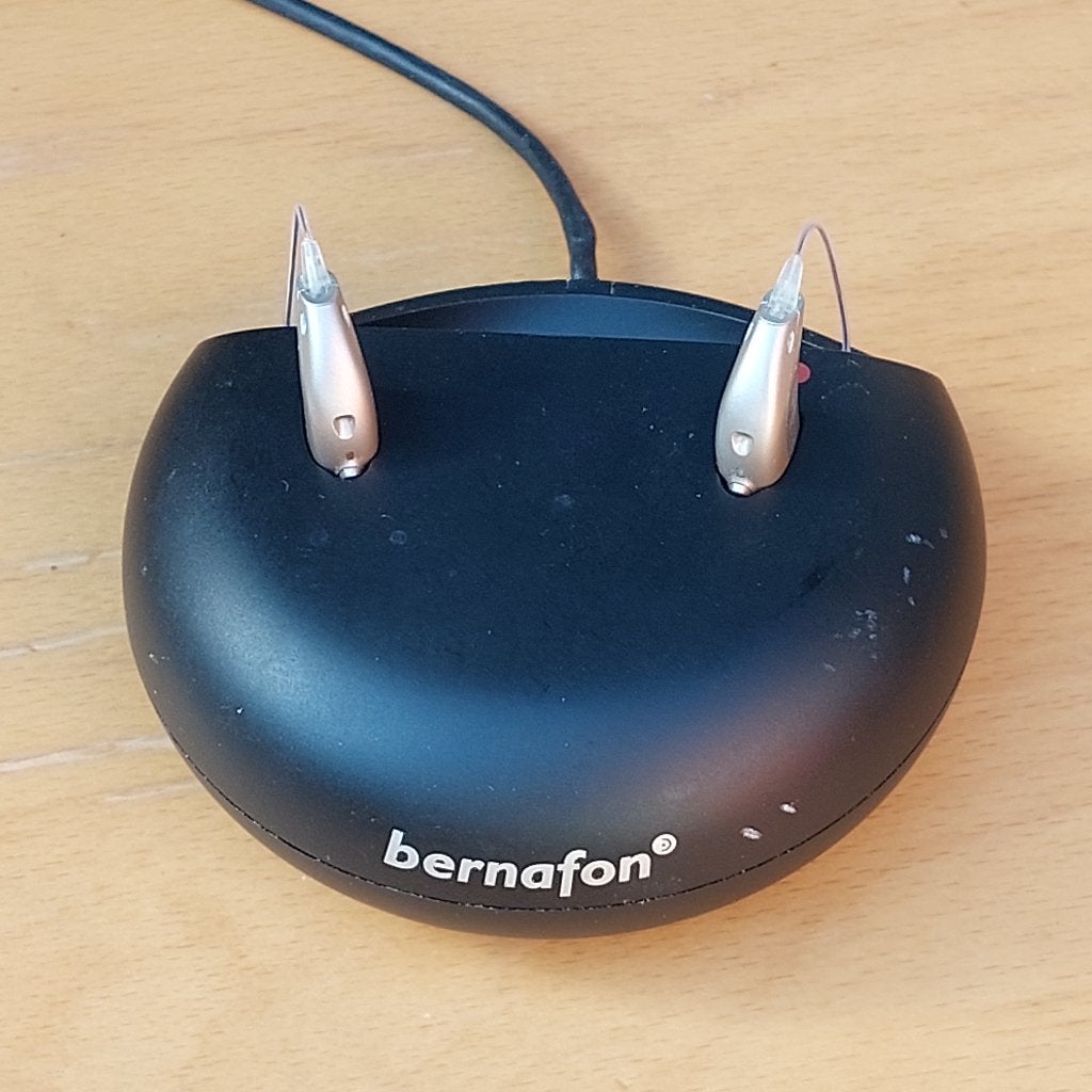 Hoorapparaat Bernafon viron met oplader, Ophalen, Gebruikt
