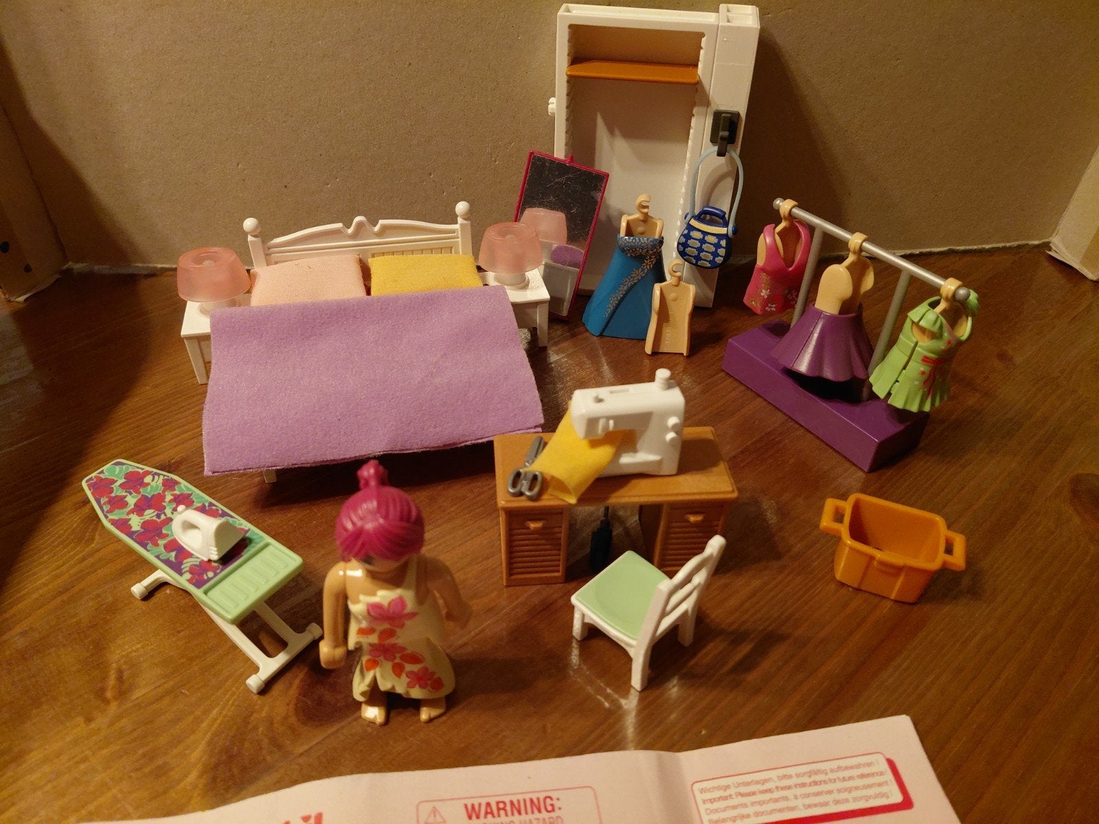 Playmobil  slaapkamer met mode ontwerphoek