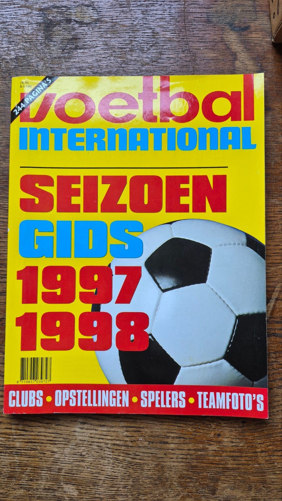 VI Seizoensgids 1997-98, Ophalen of Verzenden, Zo goed als nieuw, Overige binnenlandse clubs, Boek of Tijdschrift