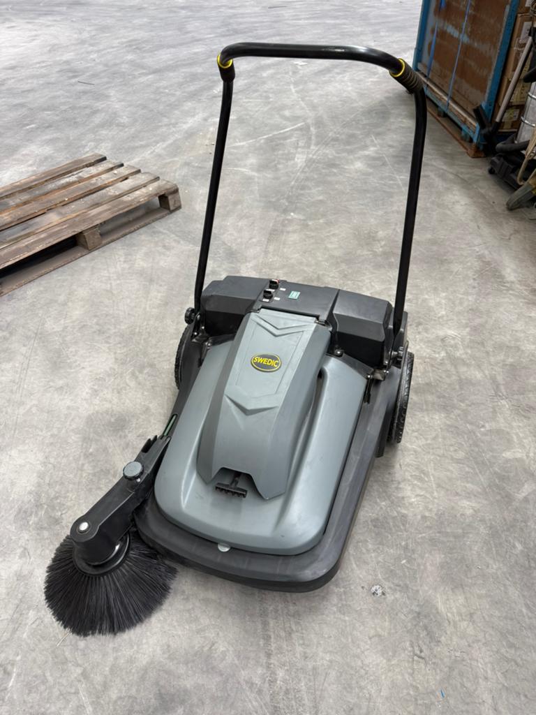 Swedic veegmachine, Tuin en Terras, Ophalen, Gebruikt