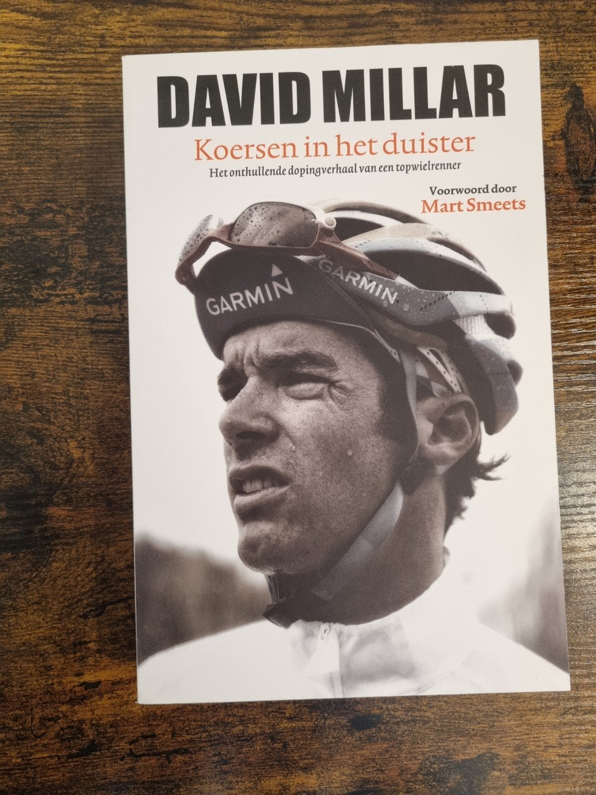 David Millar - Koersen in het duister (dopingverhaal), Ophalen of Verzenden, Zo goed als nieuw, David Millar, Lopen en Fietsen