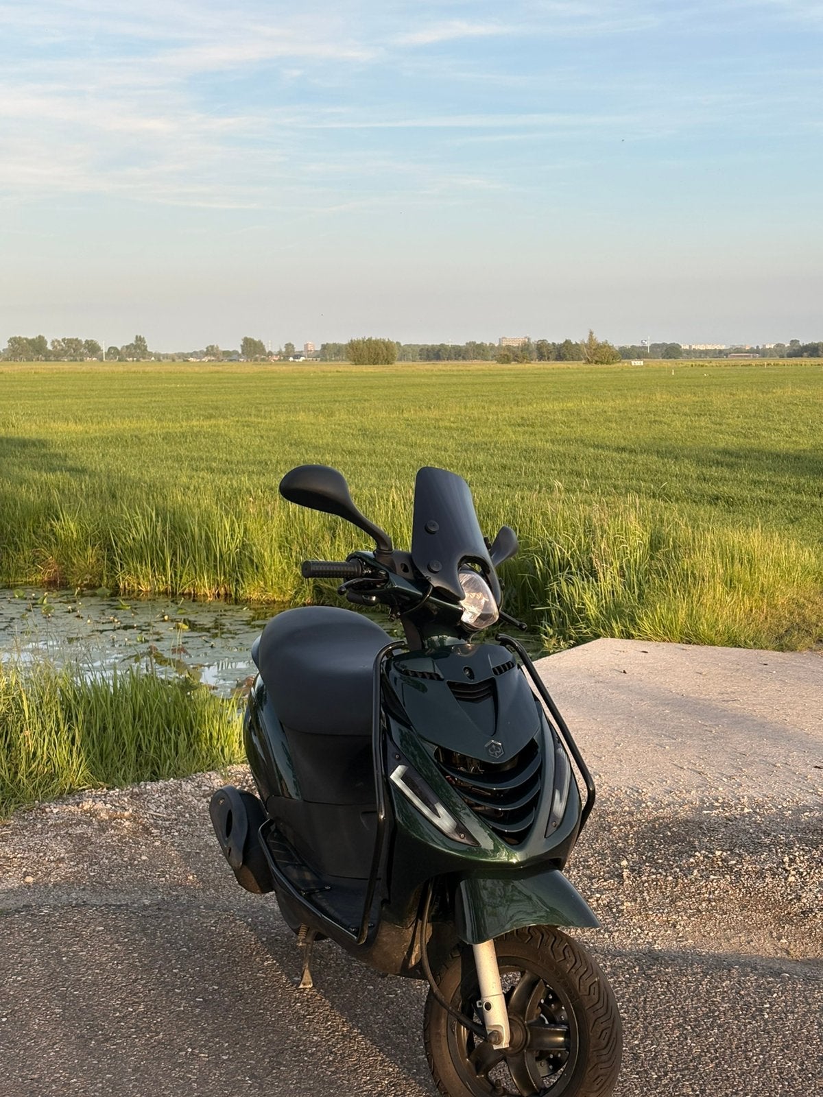 Piaggio zip 4t 50cc, Fietsen en Brommers, Ophalen, Zo goed als nieuw, Benzine, Zip