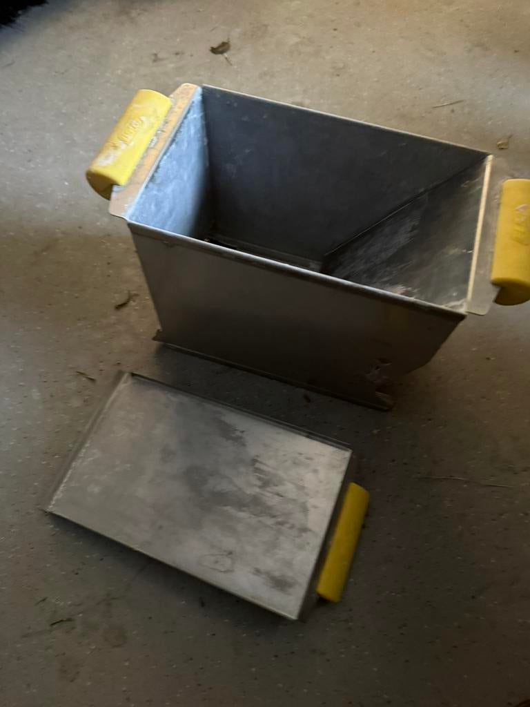lijmverdeelbak kalkzandsteen 150 mm, Ophalen of Verzenden, Gebruikt