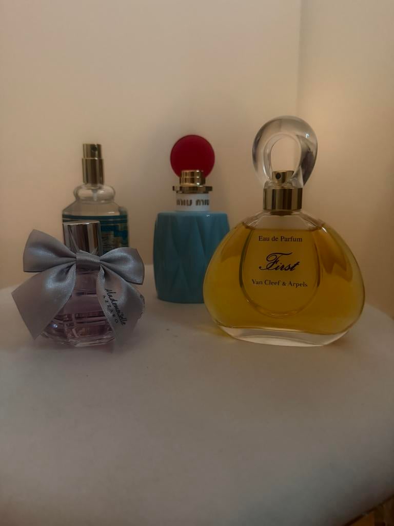 Parfum pakket, Van Cleef & Arpels, Miumiu, azzaro🌸✨, Ophalen of Verzenden, Zo goed als nieuw, Parfumfles, Gevuld