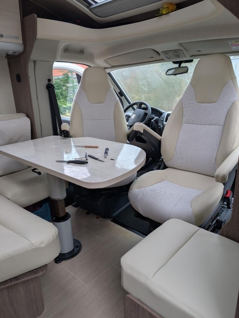 Camper bekleding op maat. Opnieuw campers stofferen, Diensten en Vakmensen, Reparatie en Onderhoud | Caravans en Campers, Garantie
