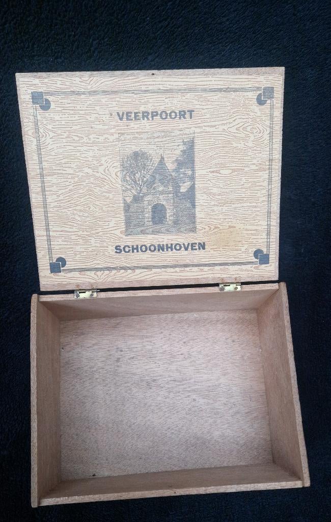 Oude sigarenkist 60 sigaren VEERPOORT SCHOONHOVEN, Verzamelen, Rookartikelen, Aanstekers en Luciferdoosjes, Gebruikt, Tabaksdoos of Verpakking