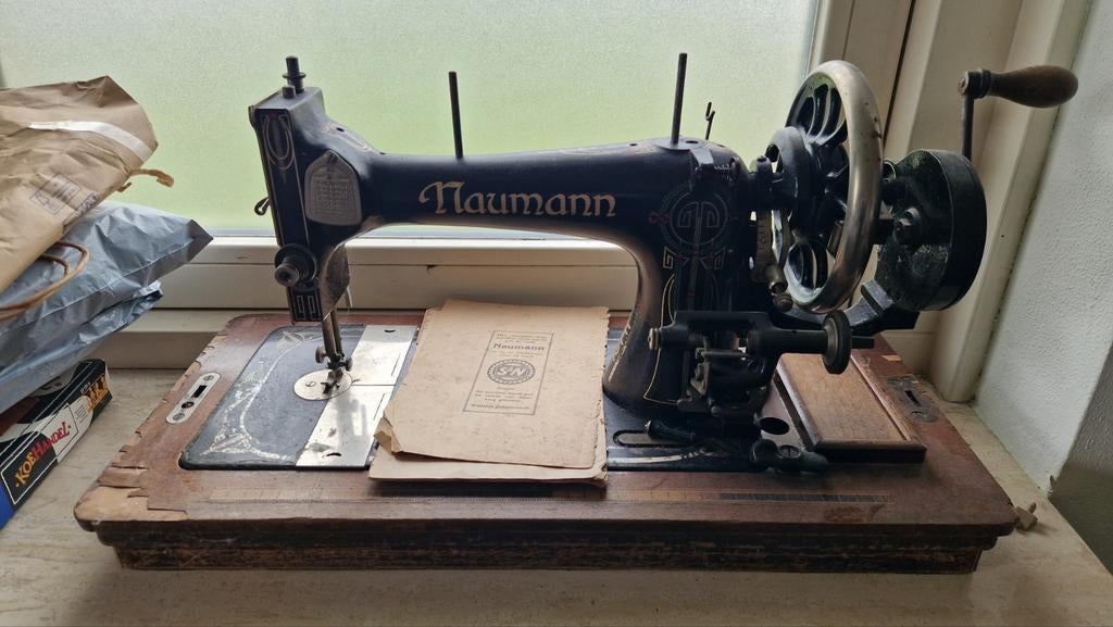 Antiek naaimachine naumann, Ophalen of Verzenden
