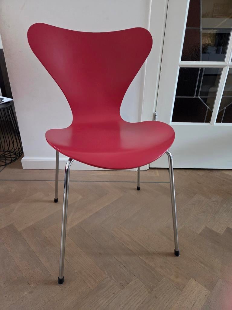 Fritz Hansen Vlinderstoel - Opium Rood, Huis en Inrichting, Ophalen