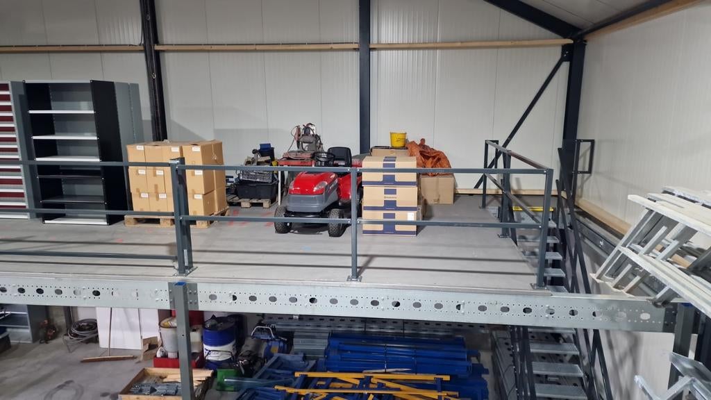 Trap,stalen trap,brandtrap,spiltrap,steektrap 50x nor0110, Ophalen, Zo goed als nieuw, Trap, 2 tot 4 meter