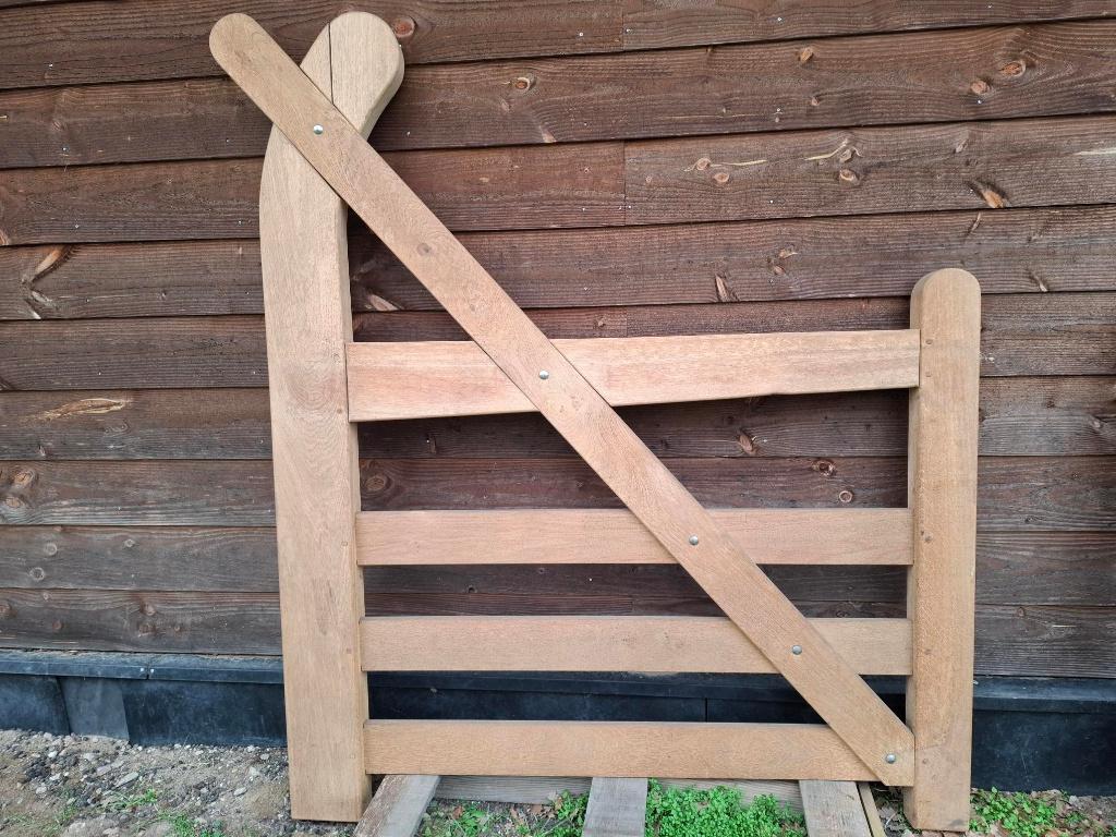 Eiken Nederlandse toegangspoort L 150cm H 177cm/120 cm D 7cm, Tuin en Terras, 150 tot 200 cm, Nieuw, Ophalen of Verzenden, Draaipoort