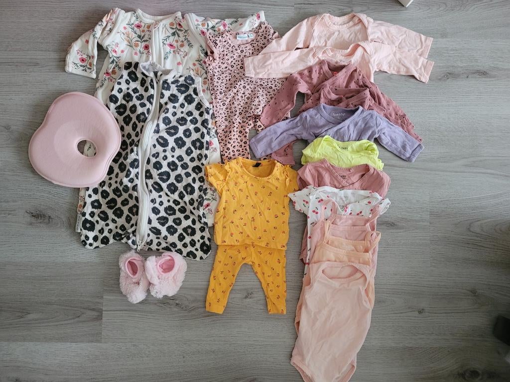 Baby kleding maat 50/56 meisje pakket groot 51 stuks, Ophalen of Verzenden, Zo goed als nieuw, Meisje