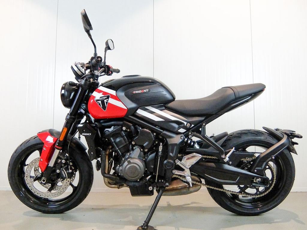 TRIUMPH TRIDENT 660 (bj 2025), Motoren, 4 cilinders, Onbekend, Onbekend, TRIUMPH