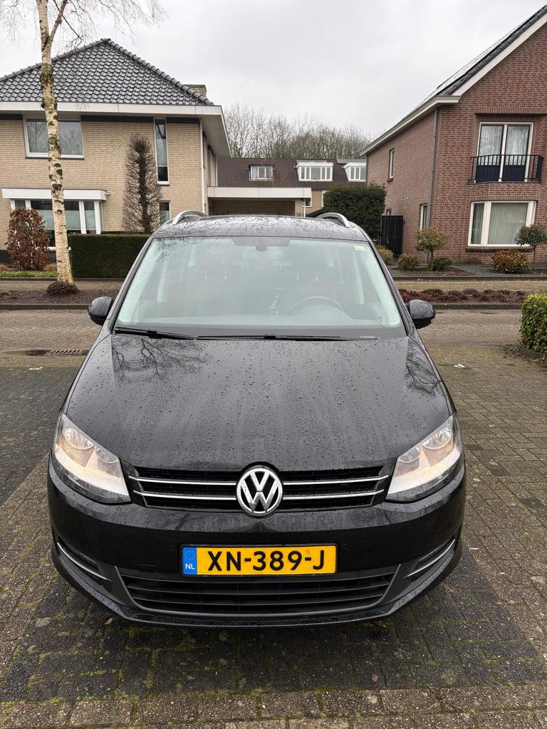Volkswagen Sharan 1.4 110KW 2015 Zwart, 1800 kg, Zwart, 4 cilinders, 7 stoelen