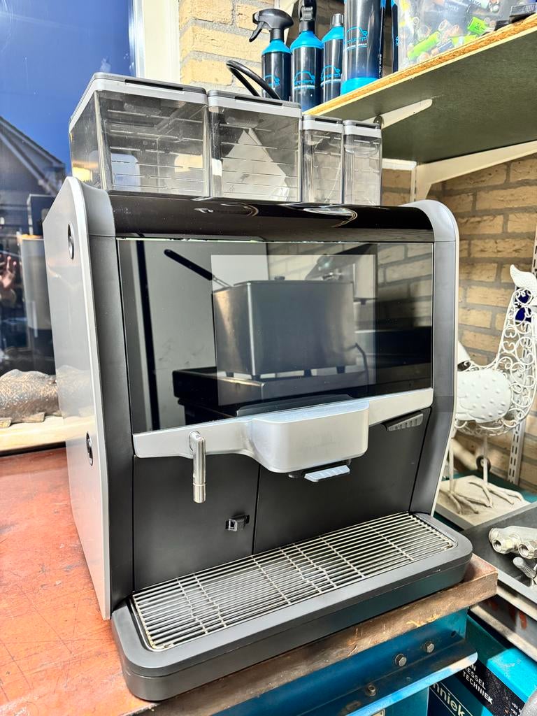 De Jong Duke NIO Koffiemachine - Eenvoudige Bediening, 10 kopjes of meer, Koffiemachine, Zo goed als nieuw, Koffiebonen