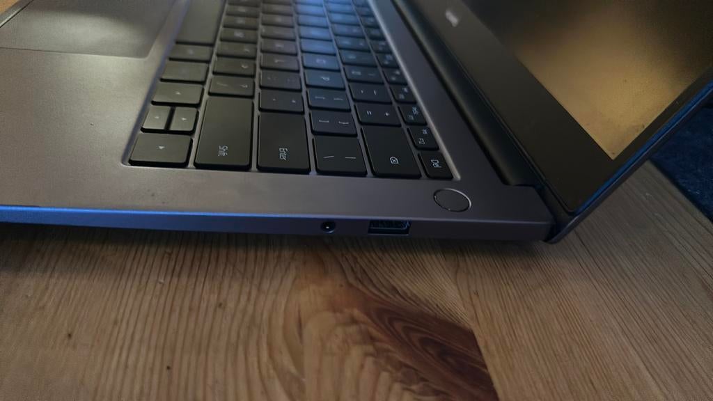 Huawei laptop, Computers en Software, Windows Laptops, Gebruikt, 2 tot 3 Ghz, Qwerty, 8 GB