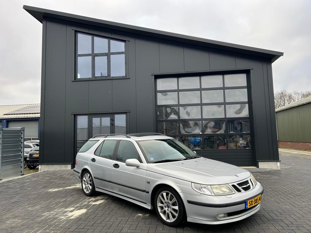 Saab 9-5 2.3 Turbo Aero Estate AUT youngtimer 2002 Grijs, Auto's, 1800 kg, Zwart, 4 cilinders, 2290 cc