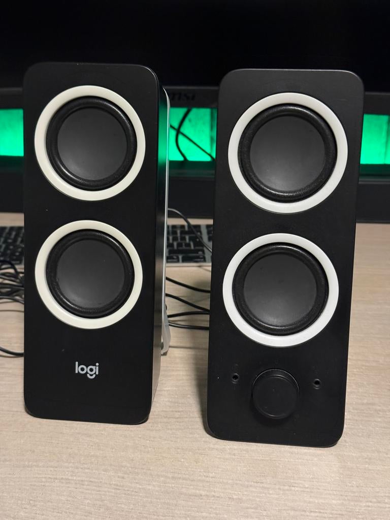 Logitech speaker, Ophalen of Verzenden, Zo goed als nieuw