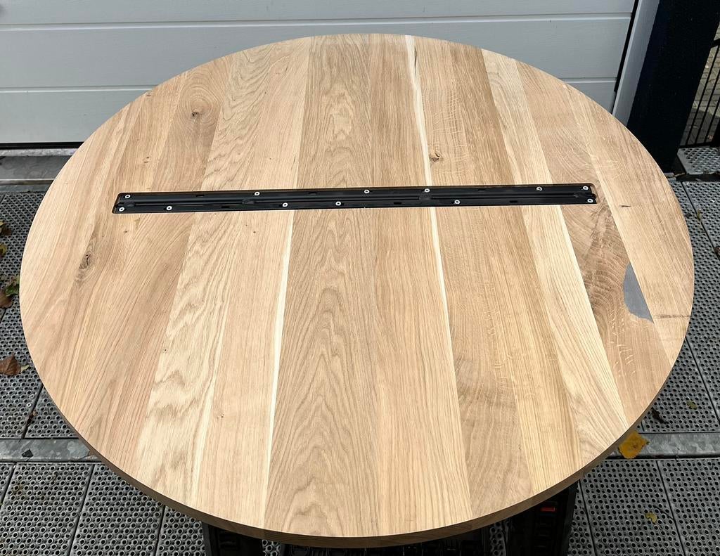 Ronde eettafel 110 cm rechte kanten eiken rustiek, Huis en Inrichting, Tafels | Eettafels, Ophalen, Nieuw, Rond eiken tafel massien rustiek