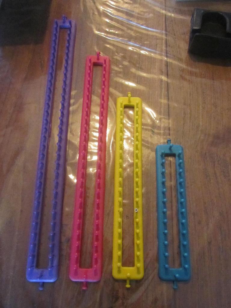 loom knitting, Ophalen of Verzenden, Gebruikt, Breien of Haken, Overige typen