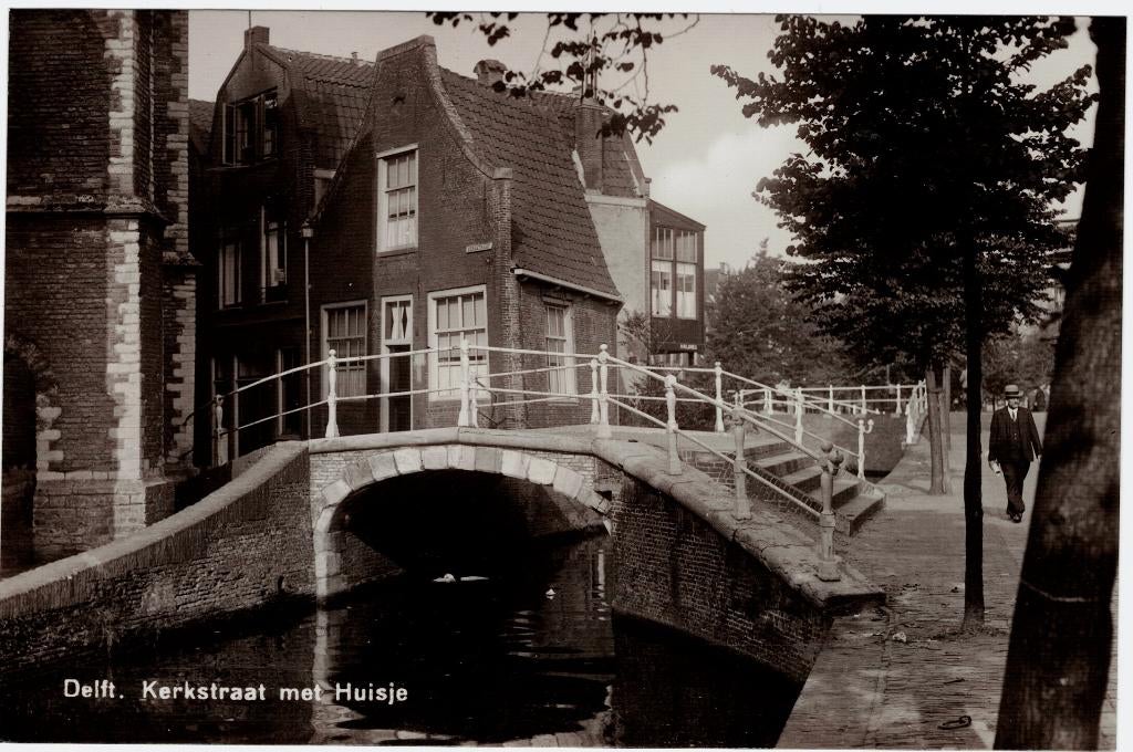 B24033 Delft, Kerkstraat bij Oude Delft, Ophalen of Verzenden, 1940 tot 1960, Gelopen, Zuid-Holland