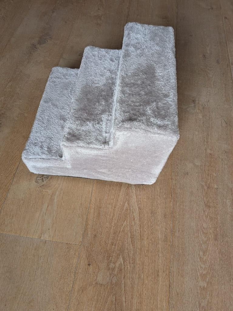 trappetje voor hondje, Dieren en Toebehoren, Ophalen, Zo goed als nieuw