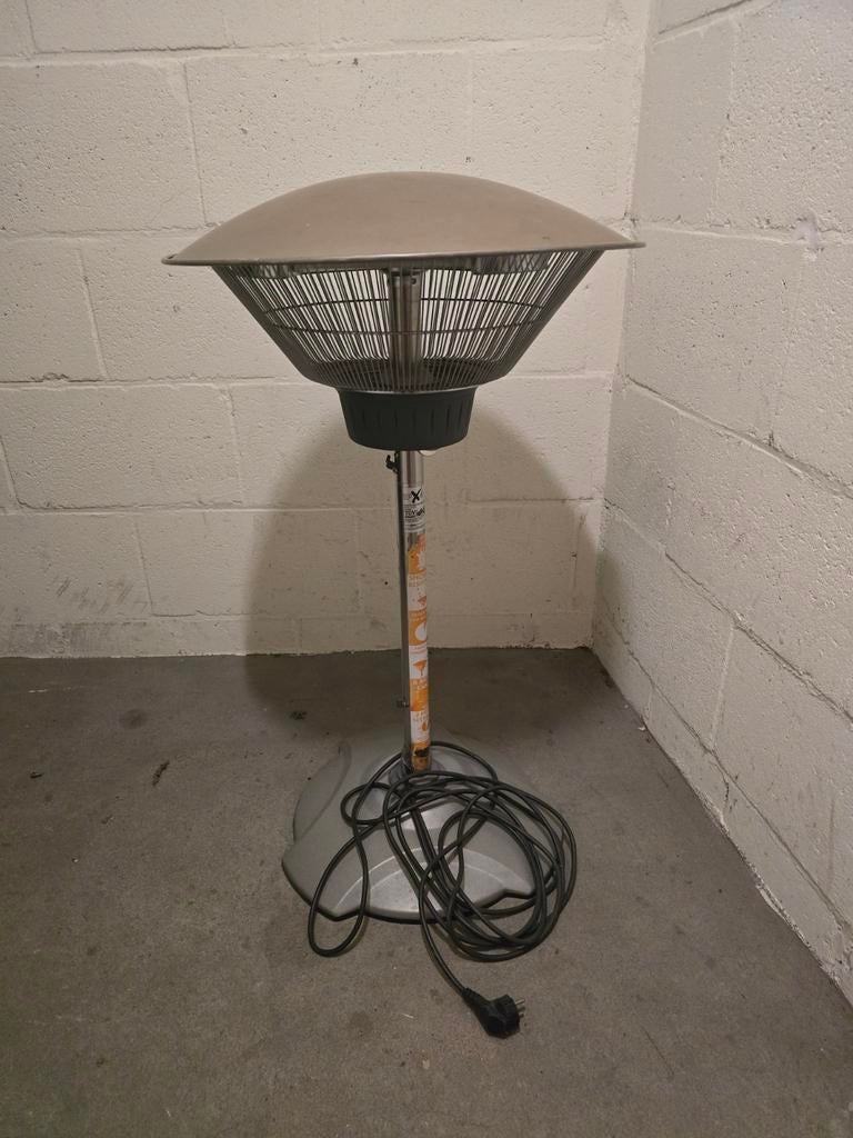 Elektrische Kachel op Standaard - 1600 Watt, Ophalen, Gebruikt