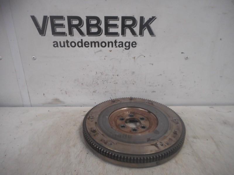 Vliegwiel Volkswagen Polo IV (9N1/2/3) 2005 03d105271, Auto-onderdelen, Motor en Toebehoren, Volkswagen, Gebruikt