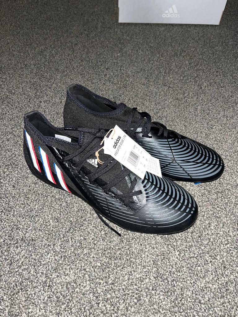Adidas voetbalschoenen, Sport en Fitness, Schoenen, Nieuw, Maat L, Ophalen of Verzenden