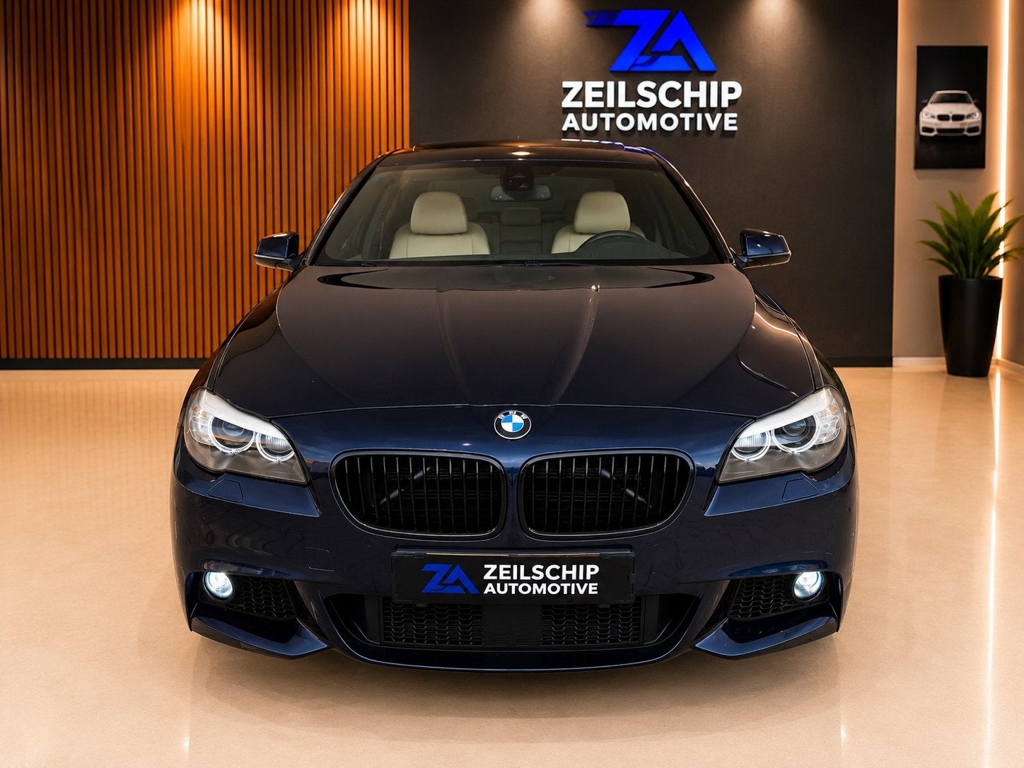 BMW 5-serie 535 Xdrive M-Sport|High Executive|Schuifdak|Memo, Auto's, Automaat, Beige, 2000 kg, Blauw