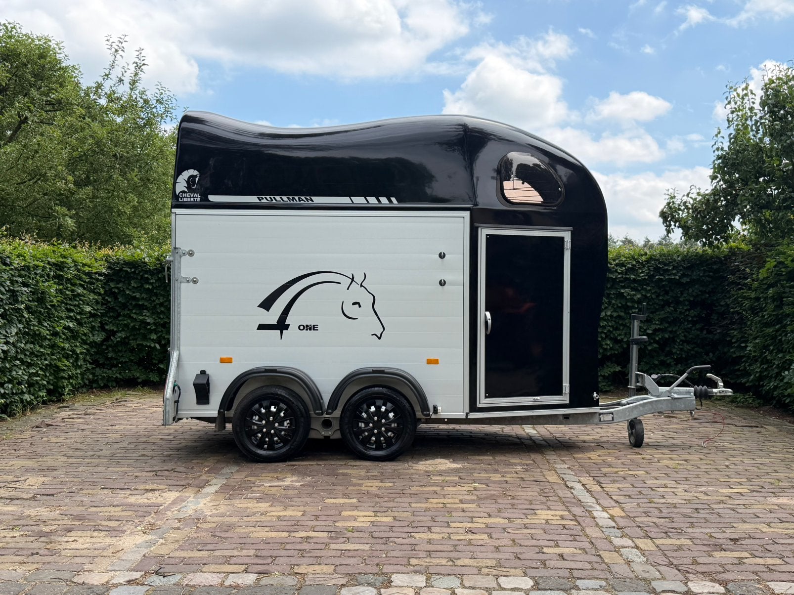 Nieuwstaat 1.5 paards cheval liberte vol alu met zadelkamer, Dieren en Toebehoren, Ophalen, Aluminium, Zo goed als nieuw, Info@ttpaardentrailers.nl