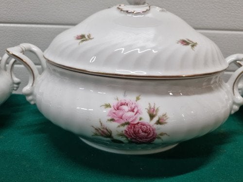 Servies Kaiser noosrose met rozen  porselein vintage, Ophalen of Verzenden, 'T Olde Gre-j, Info@toldegrej.nl, Endepoelstraat 20f Didam