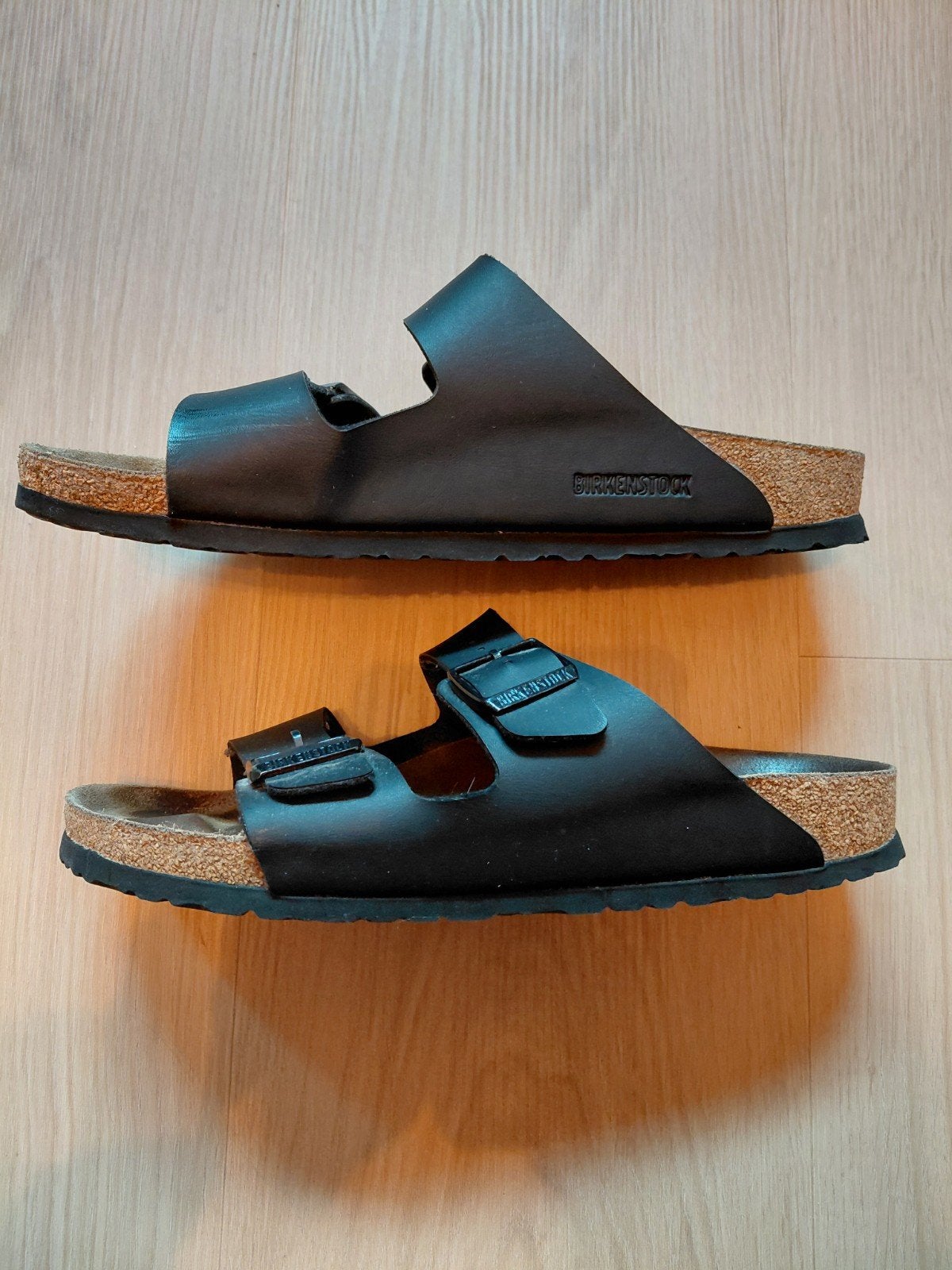 Birkenstock slippers zwart maat 44, weinig gedragen, Ophalen of Verzenden, Zo goed als nieuw, Zwart, Slippers