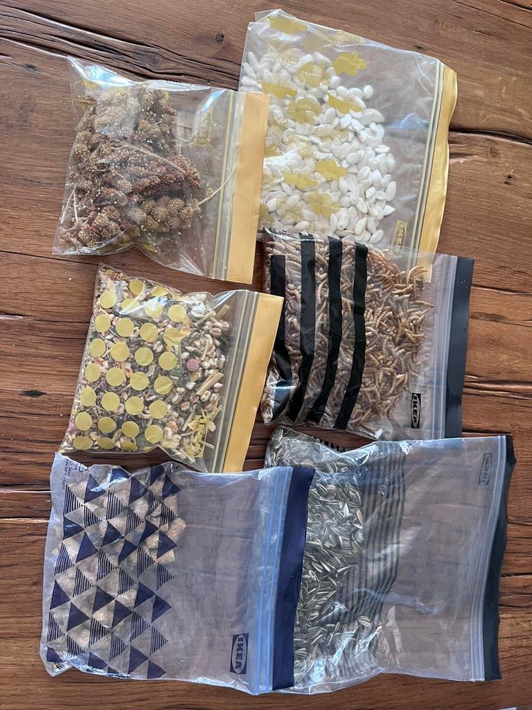 Bodembedekking en allerlei lekkers voor een hamster, Ophalen of Verzenden, Zo goed als nieuw