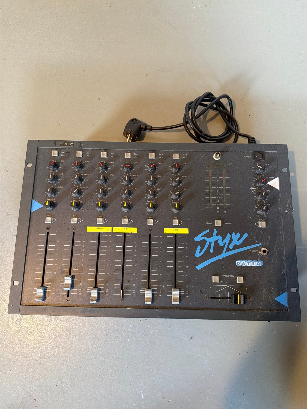 Dateq Styx mengpaneel - Goed werkend, Muziek en Instrumenten, Ophalen of Verzenden, Gebruikt, 5 tot 10 kanalen, Microfooningang