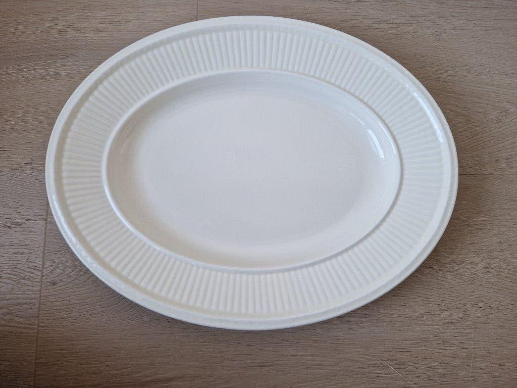 Wedgwood EDME serveerschaal 27,5x 35cm, Huis en Inrichting, Keuken | Servies, Nieuw, Ophalen of Verzenden, Schaal of Schalen, Overige stijlen