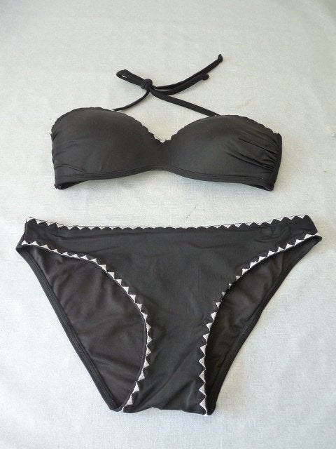  Zwarte met witte accenten bikini van Manouxx  Nieuw mt 38, Nieuw, Ophalen of Verzenden, Bikini, Manouxx