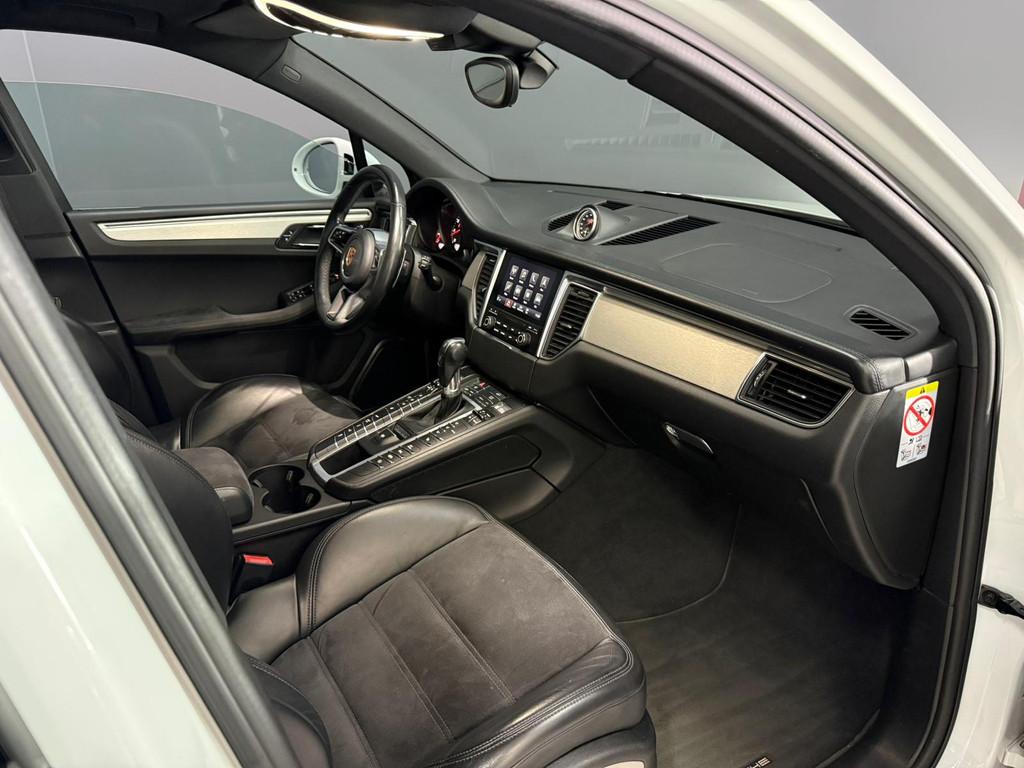Porsche Macan 3.0 GTS Burmester|Pano|S-C|Luchtvering, Auto's, Porsche, Gebruikt, 360 pk, Wit, 11 km/l
