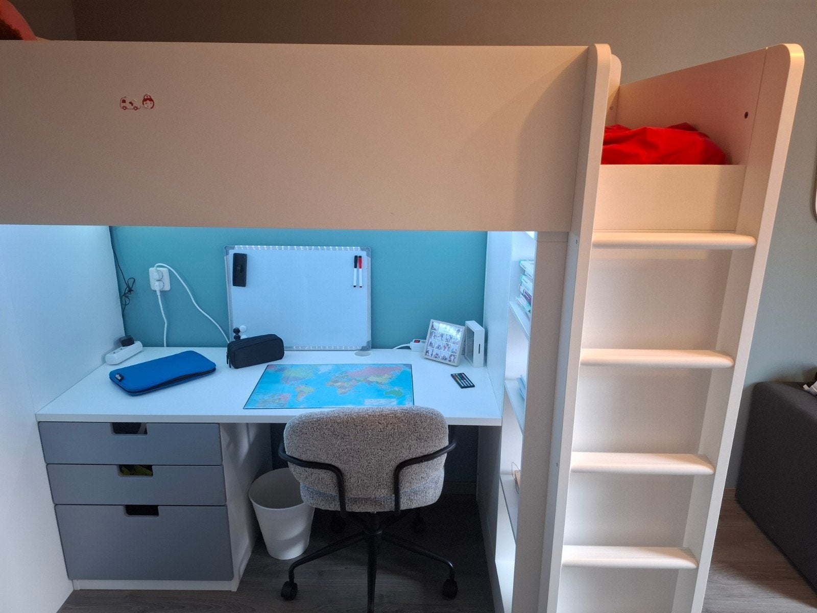 IKEA Stuva Hoogslaper met Bureau en Opbergruimte, Huis en Inrichting, Ophalen, Gebruikt, Eenpersoons, Hoogslaper