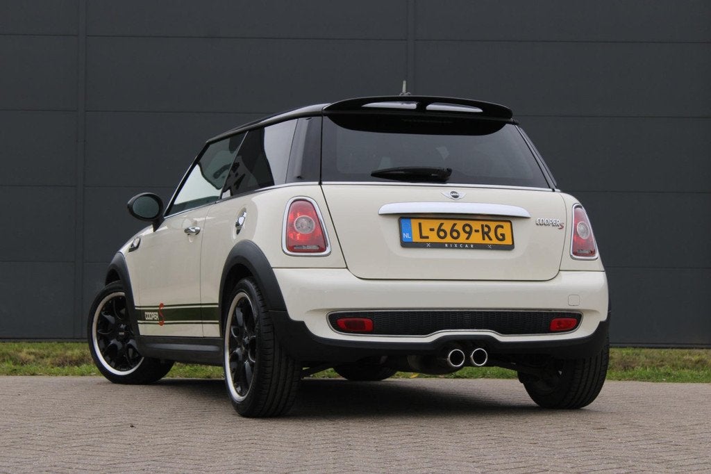 Mini Mini 1.6 Cooper S Xenon Leer Climate, Auto's, Mini, Voorwielaandrijving, Gebruikt, Zwart, 4 cilinders