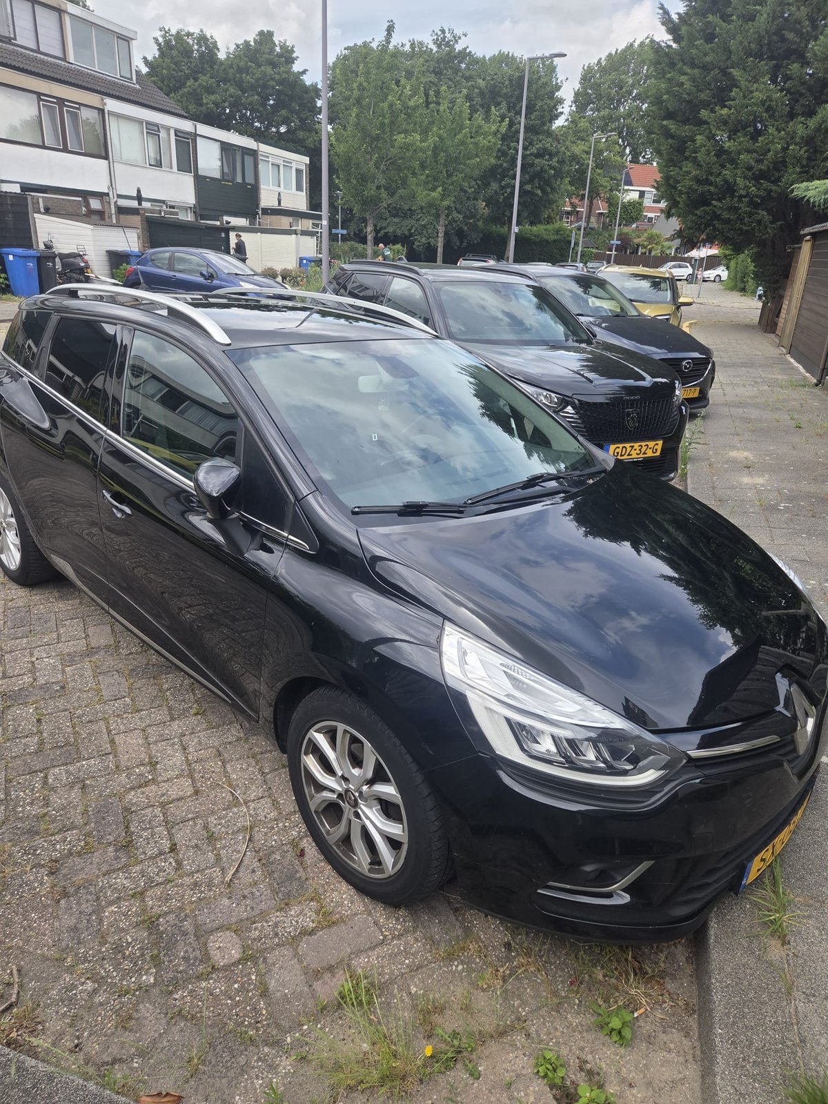 Super aanbieding! Renault Clio 0.9 TCE 90 Estate limited, Voorwielaandrijving, 898 cc, 1063 kg, 580 kg