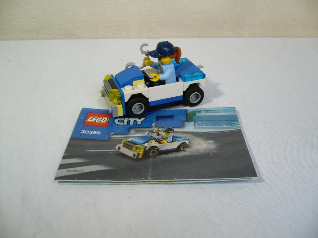 Lego City 30366 Police Car, Kinderen en Baby's, Speelgoed | Duplo en Lego, Ophalen of Verzenden, Complete set, City, Gebruikt