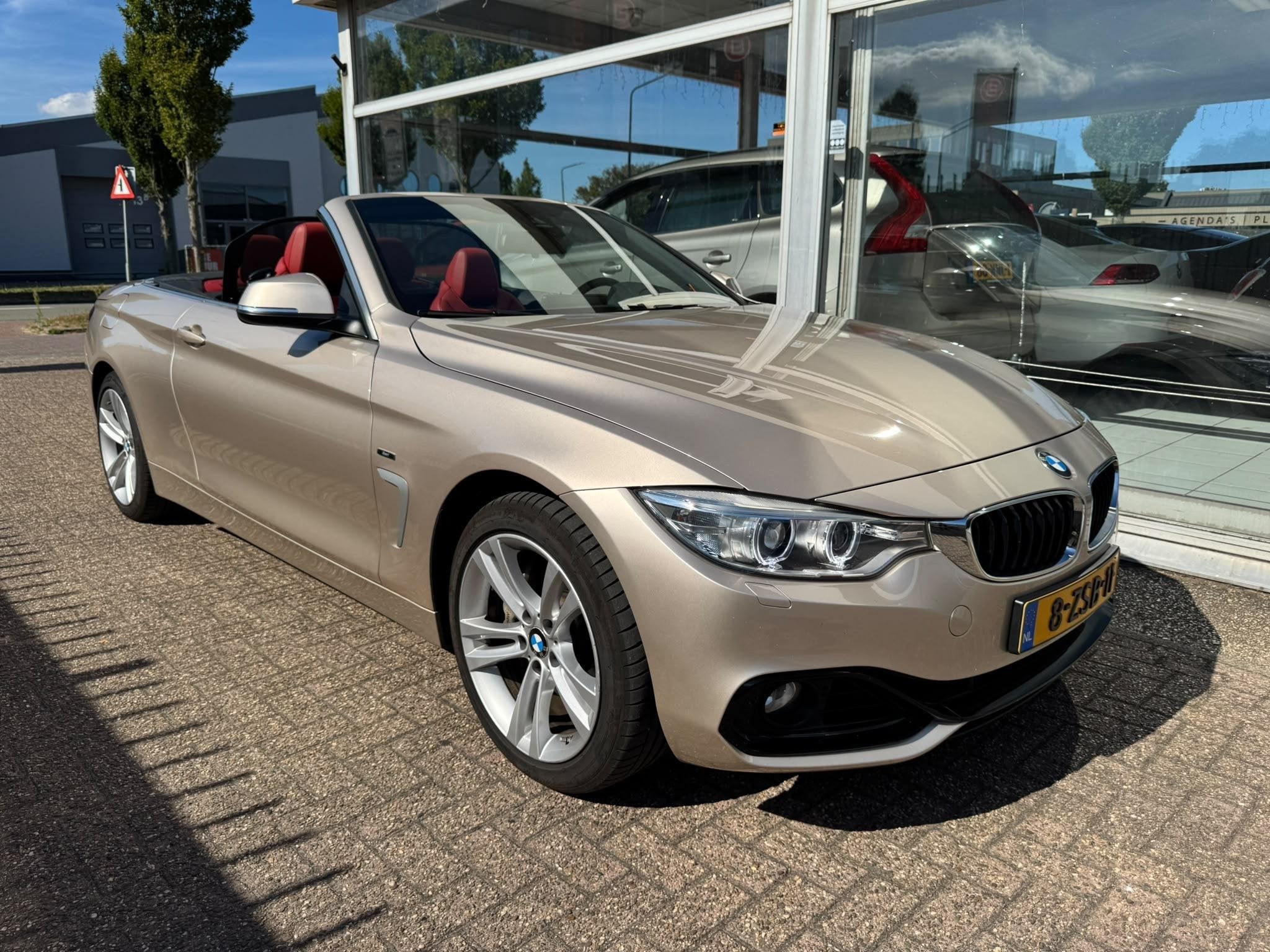 BMW 4-serie Cabrio 435i xDrive High Executive | 2e eigenaar, Auto's, Euro 6, 4-Serie, Cabriolet, 4 stoelen